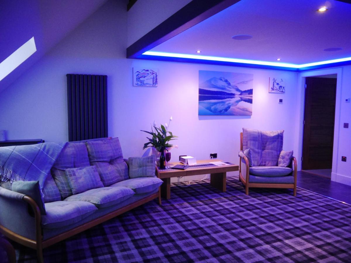 Rest At Last - Highland Apartment With Private Hot Tub Whitebridge  Экстерьер фото